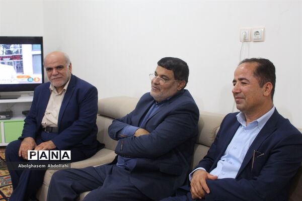 دیدار معاون مطبوعاتی وزارت فرهنگ با پیشکسوت مدیر خبرگزاری ایرنا بوشهر