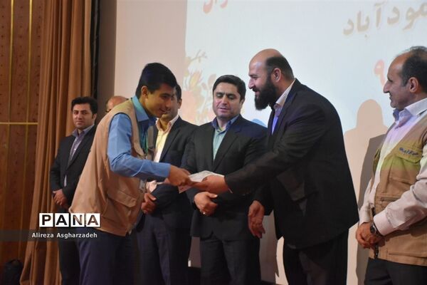 همایش تجلیل از دانش‌آموزان خبرنگار مازندران-۲