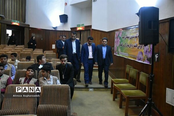 همایش تجلیل از دانش‌آموزان خبرنگار مازندران-۲