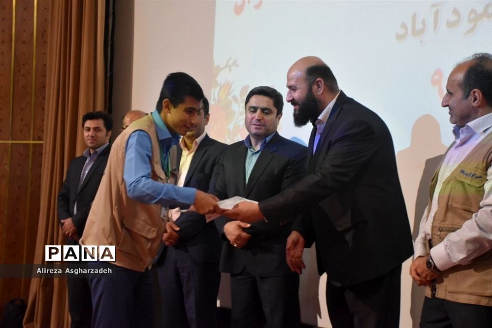 همایش تجلیل از دانش‌آموزان خبرنگار مازندران-۲