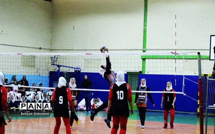 اصفهان و کرمان دیدار نهایی رقابت‌های والیبال دانش‌آموزی کشور را برگزار می‌کنند