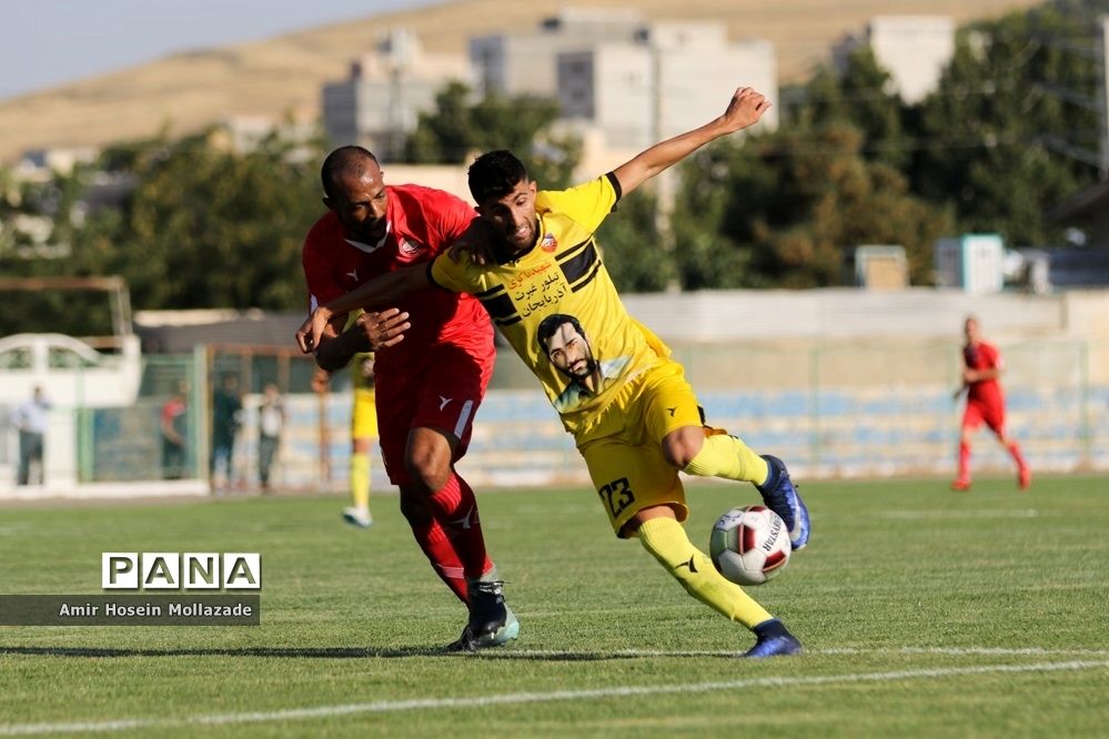 دیدار تیم‌های نود ارومیه و سپیدرود رشت