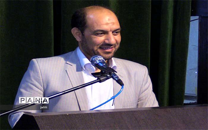 دانش آموزان کاشان 11 رتبه  برتر مرحله کشوری جشنواره فرهنگی، هنری را کسب کردند