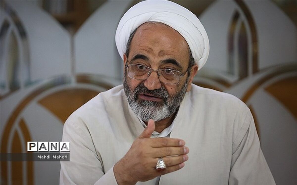 رئیس سازمان پژوهش: برنامه‌ای برای ورود برجام به کتاب‌های درسی و تعریف یا انتقاد از وزرا  نداریم
