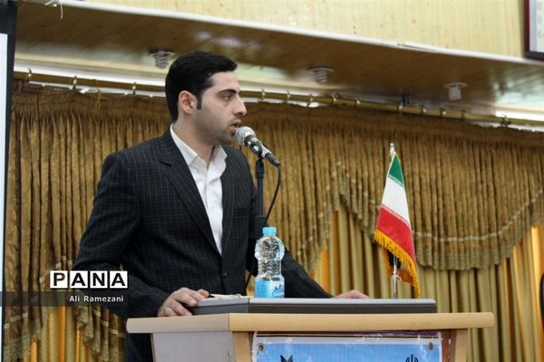 همایش درس‌پژوهی بارویکرد روایت‌نگاری