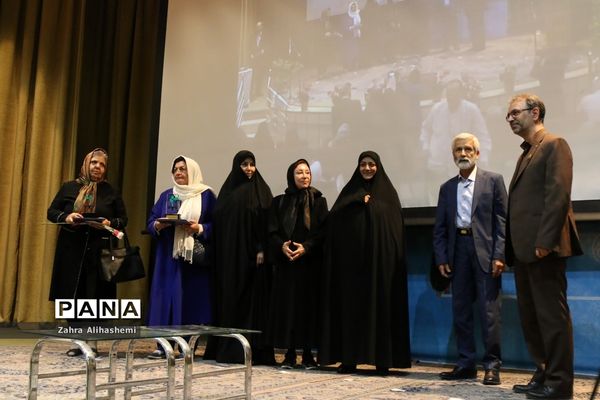 آیین تکریم بازنشستگان فرهنگی شهر تهران