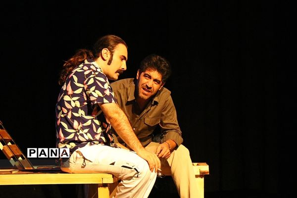 اجرای نمایش «از گوشۀ تبریز تا پرده های ترابزون»