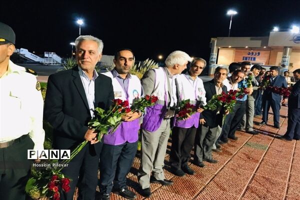 مراسم استقبال از ورود اولین کاروان حجاج بیت الله الحرام به  خراسان جنوبی