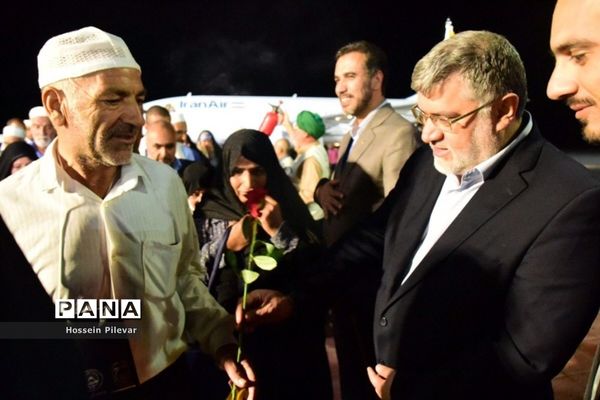 مراسم استقبال از ورود اولین کاروان حجاج بیت الله الحرام به  خراسان جنوبی