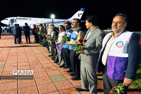 مراسم استقبال از ورود اولین کاروان حجاج بیت الله الحرام به  خراسان جنوبی