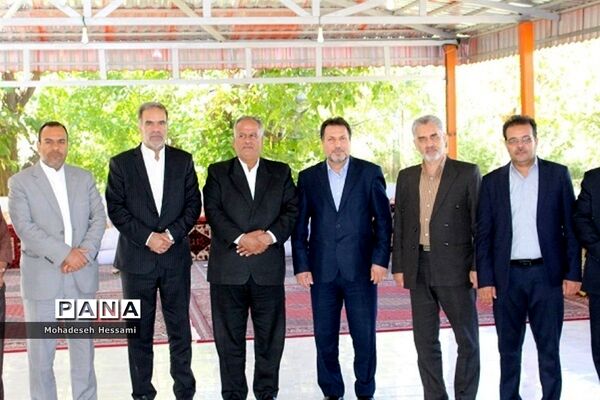 بازدید علیرضا کمرئی، معاون آموزش متوسطه وزارت آموزش و پرورش، از شهرستان درمیان