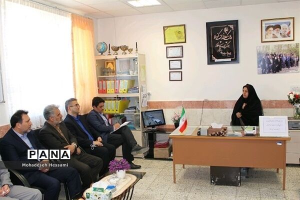 بازدید علیرضا کمرئی، معاون آموزش متوسطه وزارت آموزش و پرورش، از شهرستان درمیان