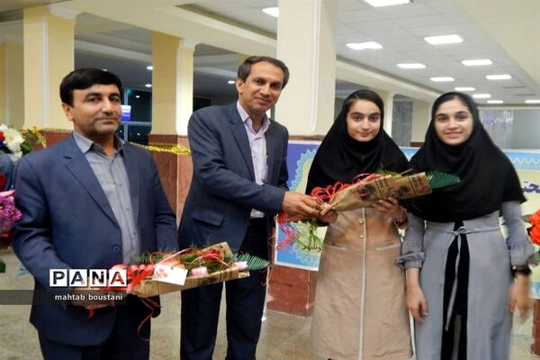 استقبال از دانش‌آموزان برگزیده استان بوشهر در جشنواره نوجوان خوارزمی مرحله کشوری