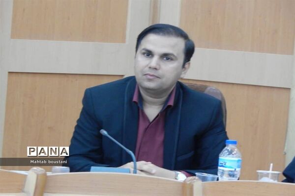نشست هم اندیشی معاون سیاسی ، امنیتی و اجتماعی استانداری بوشهر با بانوان فعال اجتماعی دشتستان