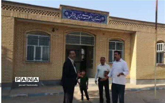 بازدیدمدیرآموزش وپرورش حمیدیه از روند اجرای پروژه مهرمدارس روستایی