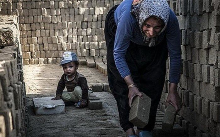 زنان بیش از هر زمانی به شادی و نشاط نیاز دارند
