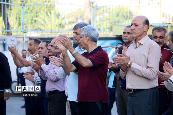 نرمش صبحگاهی و تجلیل از ۳ تن از چهره‌های جهانی و برتر ورزش دانش‌آموزی