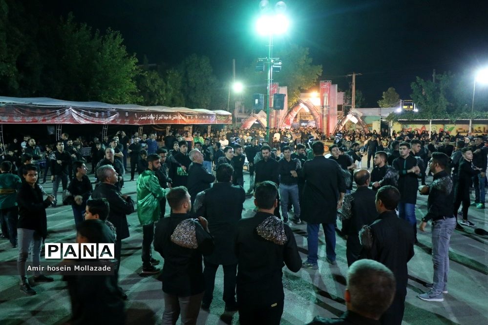 عزاداری شب سوم محرم در خیابان‌های ارومیه