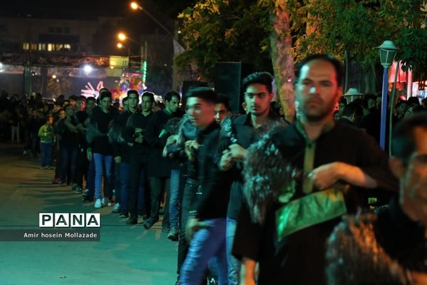 عزاداری شب سوم محرم در خیابان‌های ارومیه