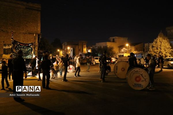 عزاداری شب سوم محرم در خیابان‌های ارومیه