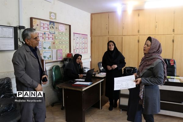 بازدید از مراکز توزیع لباس فرم دانش آموزان خراسان رضوی