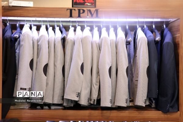 بازدید از مراکز توزیع لباس فرم دانش آموزان خراسان رضوی