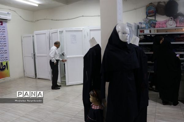 بازدید از مراکز توزیع لباس فرم دانش آموزان خراسان رضوی