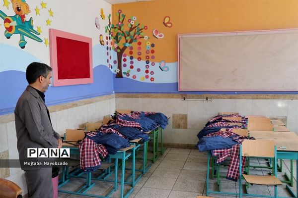 بازدید از مراکز توزیع لباس فرم دانش آموزان خراسان رضوی
