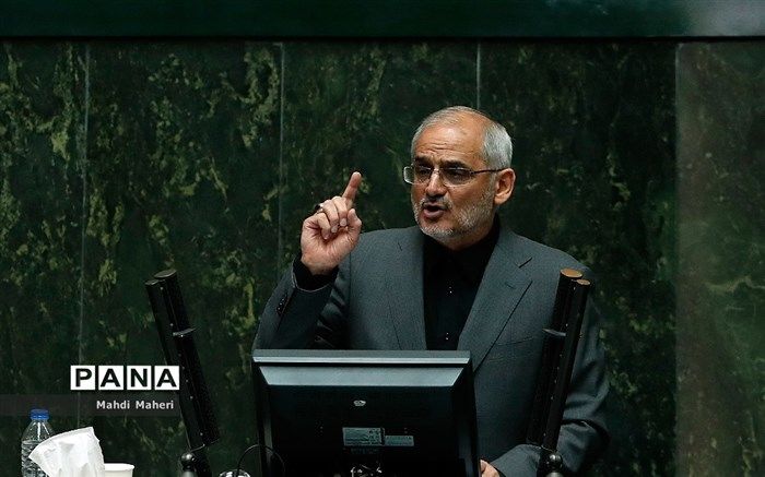 پیام وزیر جدید آموزش و پرورش در توئیتر: آگهی درج نکنید و گل نفرستید