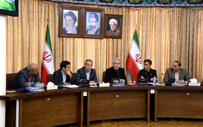 استاندار آذربایجان شرقی: هیچ کمبودی از نظر منابع مالی بانک‌ها در استان نداریم