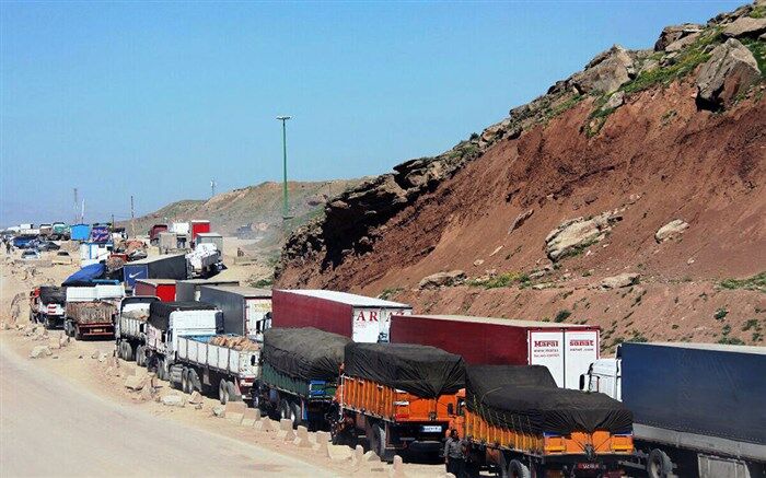ارزش صادارت کالا از گمرک بازرگان ۲۴۵ درصد افزایش یافت