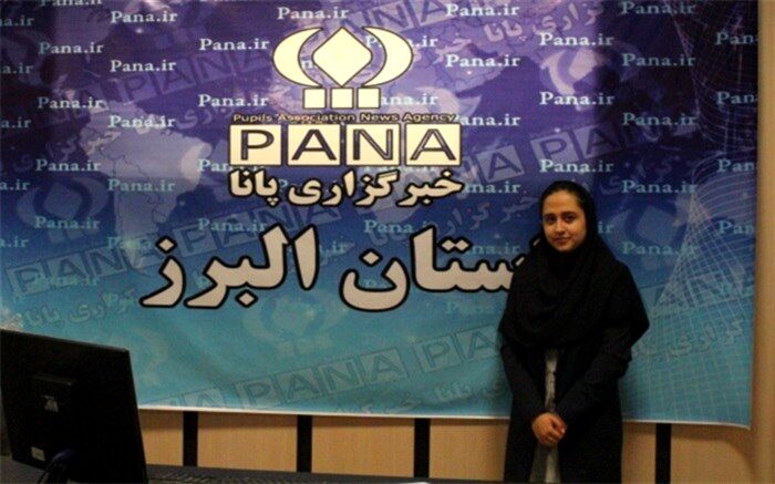 مطالعه کردن مستمر و به روز عامل مهمی  برای موفقیت در نقد ادبی است