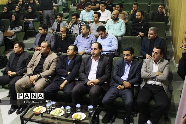 آیین  تجلیل از خبرنگاران و عکاسان لیگ ملت های والیبال در ارومیه