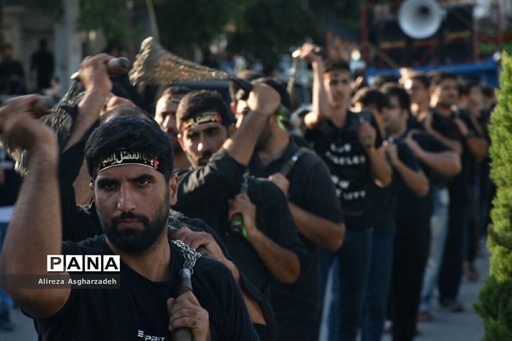 دسته‌روی عزاداران حسینی در امامزاده ابراهیم(ع) بابلسر