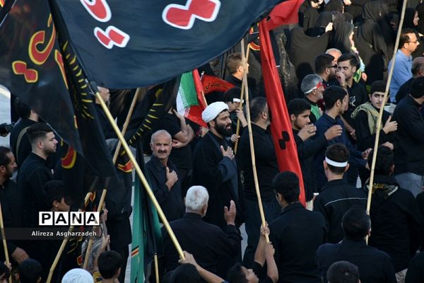 دسته‌روی عزاداران حسینی در امامزاده ابراهیم(ع) بابلسر