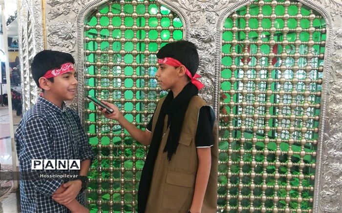 حضور دانش آموزان در همایش احلی من العسل پیمان با حضرت قاسم برای ولایت پذیری است
