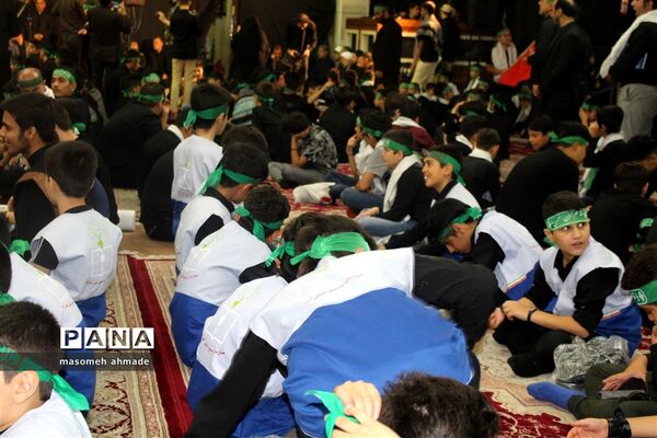 برگزاری مراسم سوگواری احلی من العسل در هیئت انصار شهر کرج