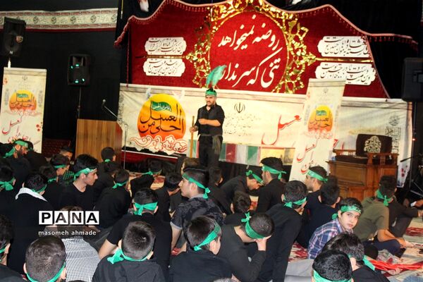 برگزاری مراسم سوگواری احلی من العسل در هیئت انصار شهر کرج