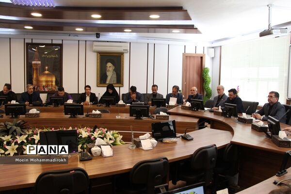 هفدهمین نشست شورای اسلامی خراسان رضوی با مسئولان آموزش و پرورش استان