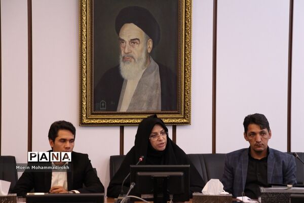 هفدهمین نشست شورای اسلامی خراسان رضوی با مسئولان آموزش و پرورش استان