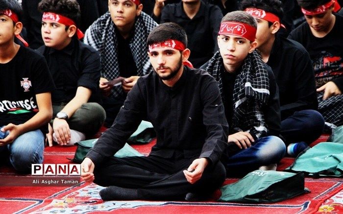 نهضت امام حسین (علیه السلام) و آثار تربیتی آن