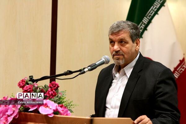 مراسم تقدیر از برگزیدگان کنکور98 شهر تهران