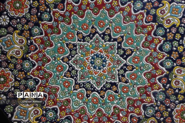 نمایشگاه هنری دست آفرین