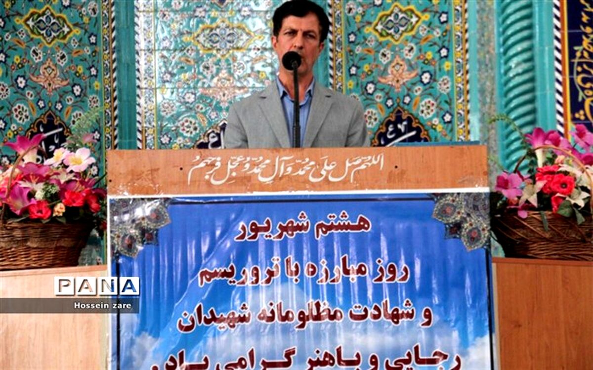 معاون سیاسی ،امنیتی و اجتماعی فرمانداری شهرستان تفت: با همدلی مردم و دولت مشکلات را پشت سرخواهیم گذاشت