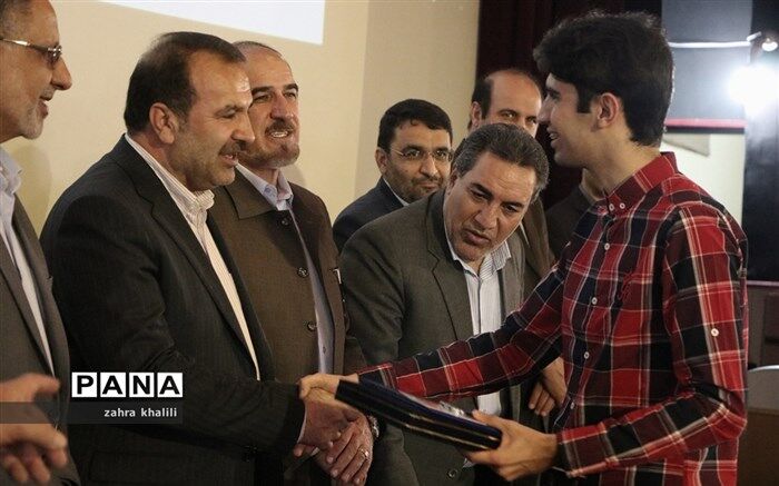 درخشش دانش آموزان استان فارس  در کنکور 98 و المپیاد علمی، ورزشی