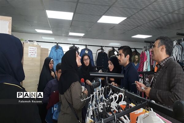 بازدید از فرایند تولید و ارائه لباس فرم مدارس