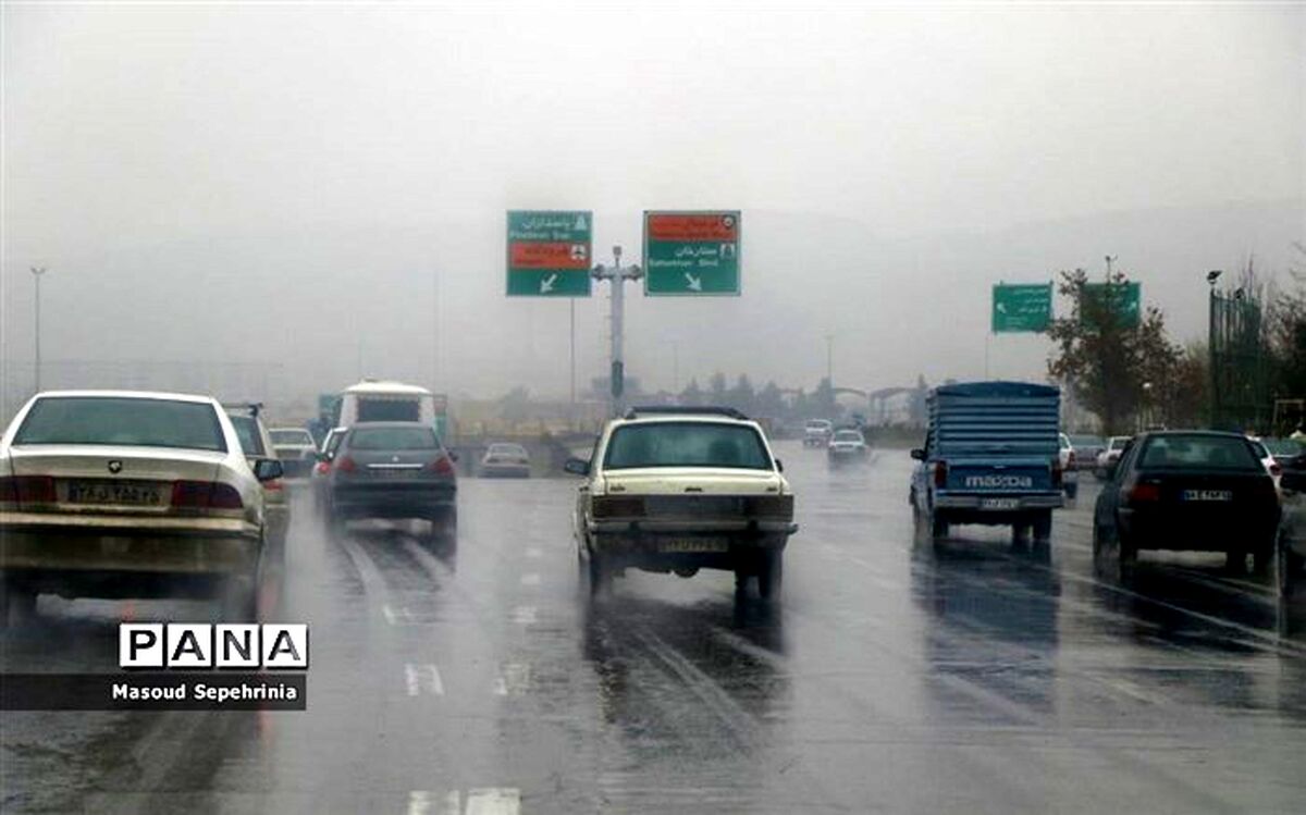 بارش باران در محورهای 4 استان