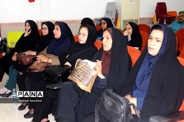 نشست هم اندیشی و بررسی مشکلات مدارس دشتستان