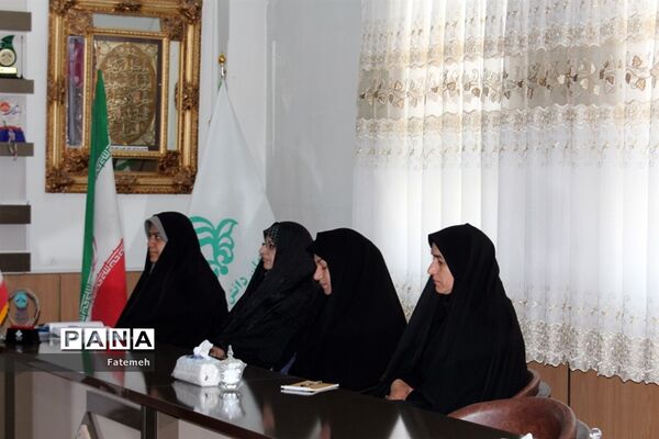 نشست توجیهی اعضاء تیم بازرسی و نظارت طرح ساماندهی لباس فرم مدارس