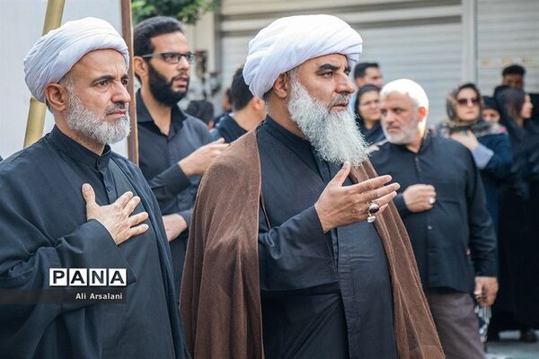عزاداری خیابانی مردم ارومیه در تاسوعای حسینی